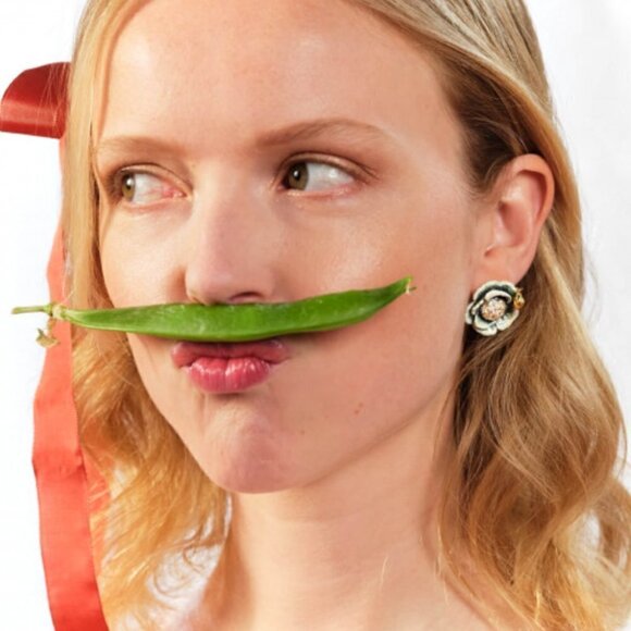 LES NEREIDES CABBAGE STUDDED WITH WHITE CRYSTAL POST EARRINGS - Picture 3 of 4